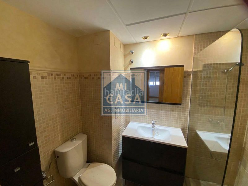 Foto 30159de1-aa90-41f6-bc8b-c9031063e1be. Xalet amb aparcament a Norte Mérida