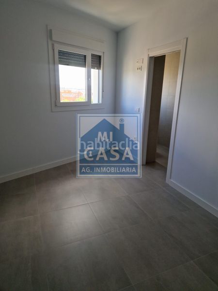 Foto 10325f04-20bb-4672-a42a-30bd7b4c9aa7. Apartament amb calefacció aparcament piscina a Oeste Mérida