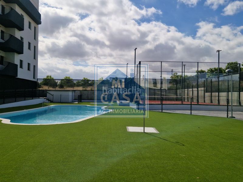 Foto 79da188b-954d-41cc-aeda-68dcae0919d9. Apartament amb calefacció aparcament piscina a Oeste Mérida