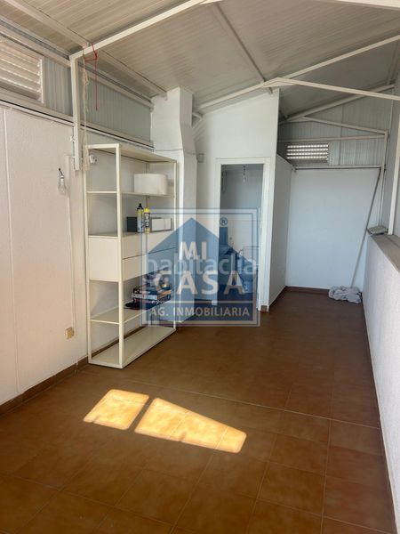 Foto bb652768-8cc7-48a5-bed0-e32ef07a7407. Lloguer àtic amb calefacció aparcament a Centro Mérida