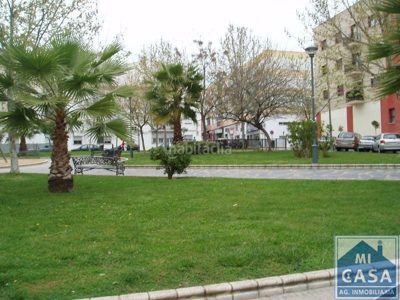 Foto 5f33def9-281a-4b1e-bfe5-9c2229fe3550. Local comercial a Montijo