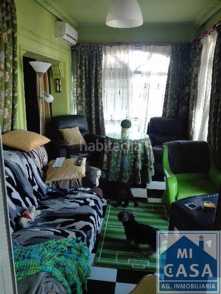 Foto df2eb48e-4c60-4863-b5cf-c651bb5918ed. Xalet amb aparcament a Centro Mérida