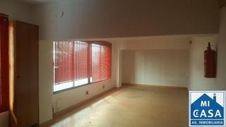Location Rez-de-chaussée à Centro. Pleno centro,avenida muy transitada,esquina,mucho paso,