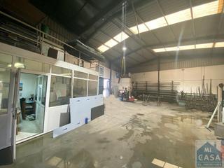 Nau industrial a Este. Méridanave