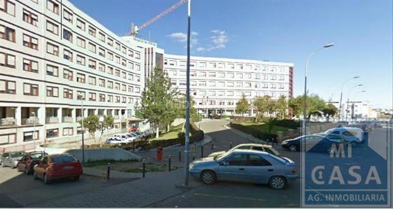 Foto c3d79ad5-067c-4dad-afbe-7a4519c8c175. Location parking voiture dans Oeste Mérida