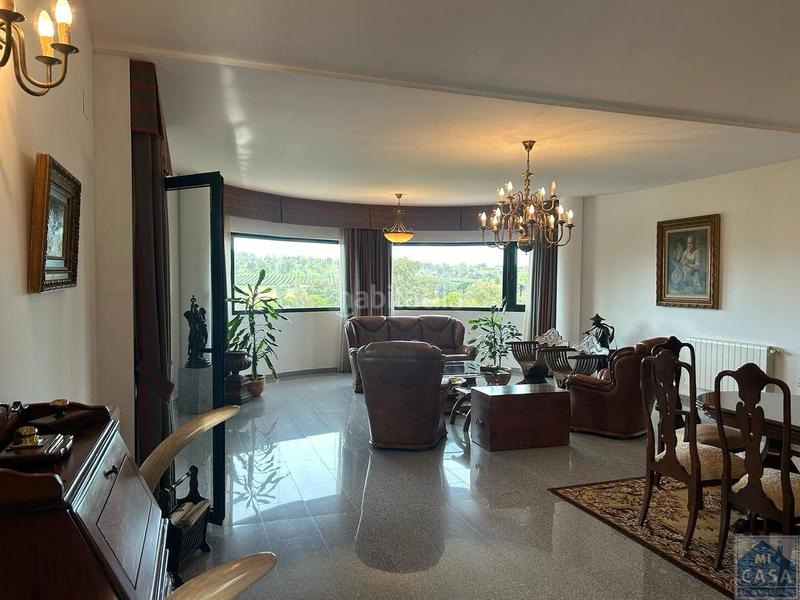 Foto bd4fc58a-9843-4d30-a6d8-64cb256a23b2. Haus mit heizung parking pool in Oeste Mérida