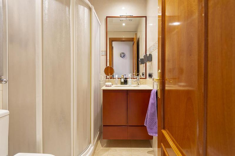 Foto 2ec9b9f3-8bd3-49b9-9789-e0c75b6a5c36. Casa amb calefacció aparcament a Sant Andreu de Palomar Barcelona