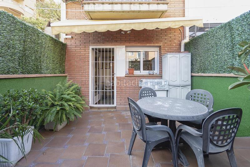 Foto e2dfb944-54a5-4971-b033-0d61371b8591. Casa amb calefacció aparcament a Sant Andreu de Palomar Barcelona