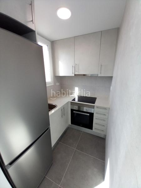 Foto 75cdb7a2-3bbb-4953-bffd-356464d8b933. Alquiler piso  todo reformado. zona can mantega. en Barcelona