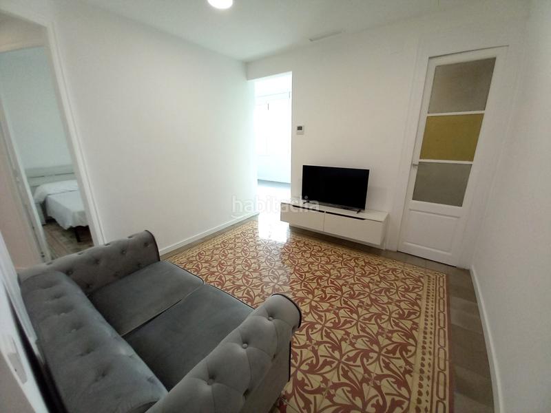 Foto a1534498-d216-46d9-9a92-1b0e8e482730. Alquiler piso  todo reformado. zona can mantega. en Barcelona