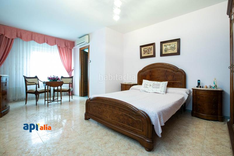 Foto 2e6497ac-14f4-46c6-8a27-80723d241f0d. Flat with heating parking in El Gall Esplugues de Llobregat