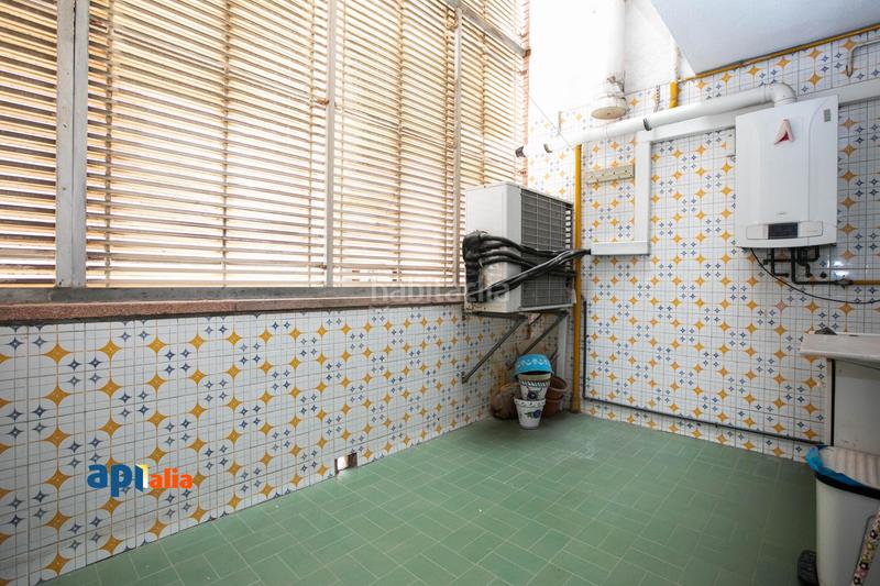 Foto d12a6e04-0183-44fa-8446-51a7bdbdb152. Flat with heating parking in El Gall Esplugues de Llobregat
