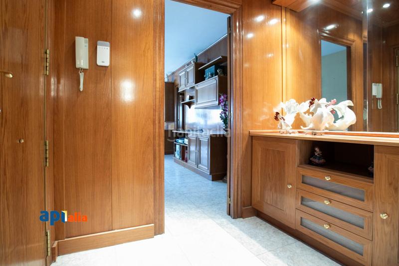 Foto dd7cd82d-d924-40ae-af70-6954021270fd. Flat with heating parking in El Gall Esplugues de Llobregat