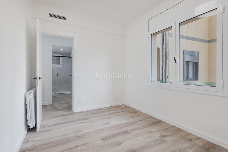 Foto 48330b6d-b039-410b-af60-0417cb3d88c6. Piso exclusivo piso de 153m2 con 5 dormitorios. en Barcelona