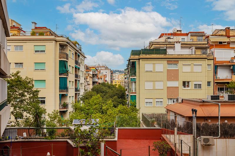 Foto 4b865844-14b8-4329-ba19-cc7888e17024. Piso exclusivo piso de 153m2 con 5 dormitorios. en Barcelona