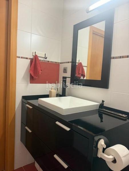 Foto 15b73511-4824-4a24-8b13-35e0f090ce0e. Casa a schiera con riscaldamento parcheggio piscina in Barcelona