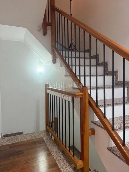 Foto dda51140-3d25-44cf-84c3-e19e5d1e67f4. Casa a schiera con riscaldamento parcheggio piscina in Barcelona