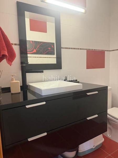 Foto e6ad079a-2599-44f3-bd58-0bd3dbc7f796. Casa a schiera con riscaldamento parcheggio piscina in Barcelona