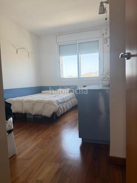 Foto edbf0ea3-2f90-4bdb-a658-315fcb7ce876. Casa a schiera con riscaldamento parcheggio piscina in Barcelona