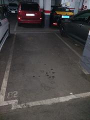 Posto auto  Carrer de caballero. Parking. calle caballero.