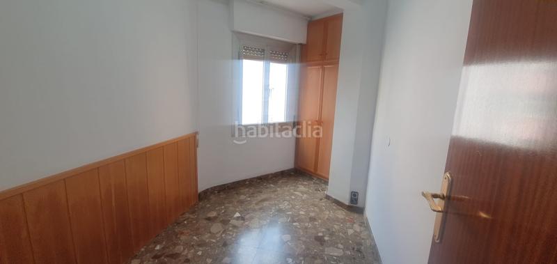 Foto 676ebbff-5b55-41f5-a869-0d68223ab364. Piso  de 67m2 con parking. en Pubilla Cases Hospitalet de Llobregat (L´)