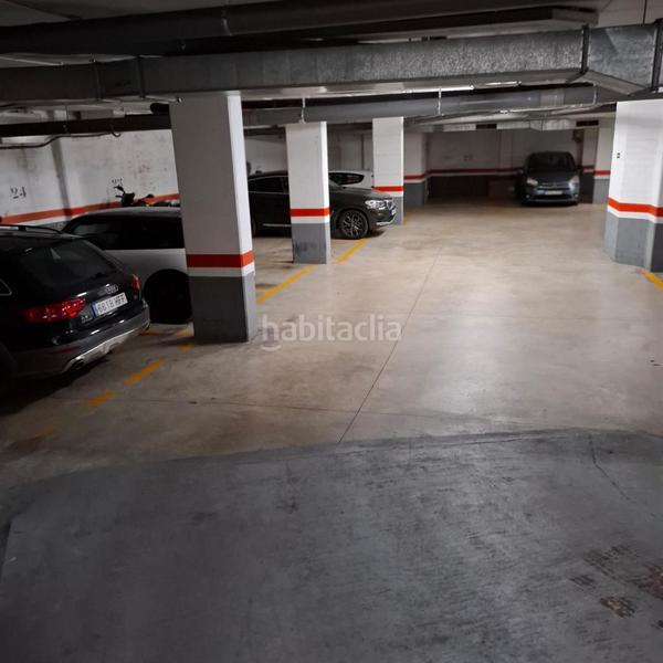 Foto bba4ee5e-2b9c-41eb-b87d-351dad3f2f95. Dreistöckige wohnung mit parking in El Coll Barcelona