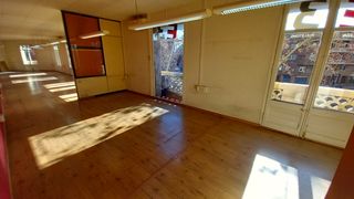 Affitto Ufficio  Carrer de sardenya. Oficina con muchas posibilidades