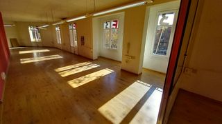 Location Bureau  Carrer de sardenya. Oficina con muchas posibilidades