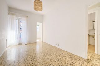Pis  Carrer de jordi de sant jordi. Piso luminoso. zona el congrès.