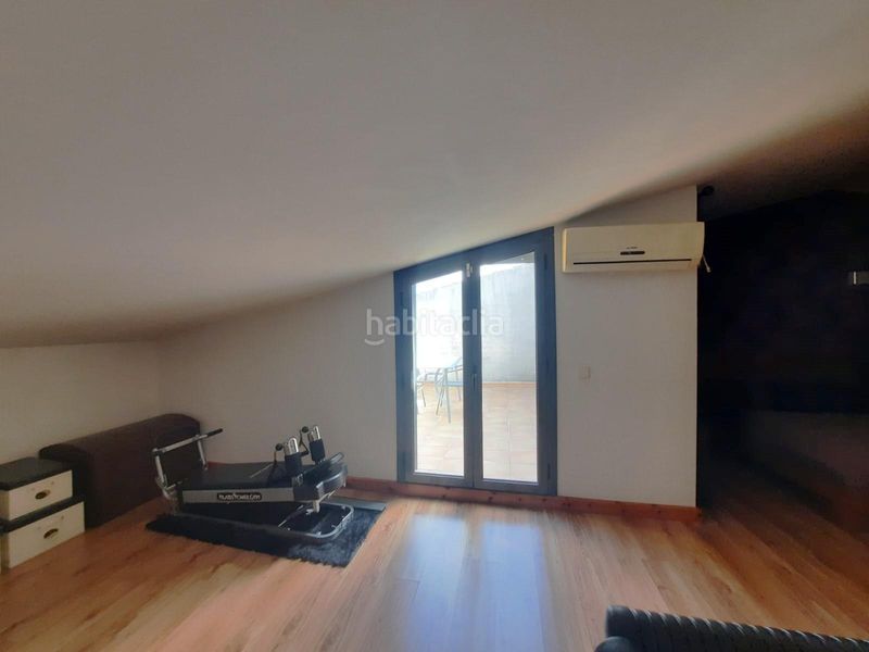 Foto 1584e464-3b50-4d95-80e1-169a80dddc90. Àtic amb aparcament a Deltebre