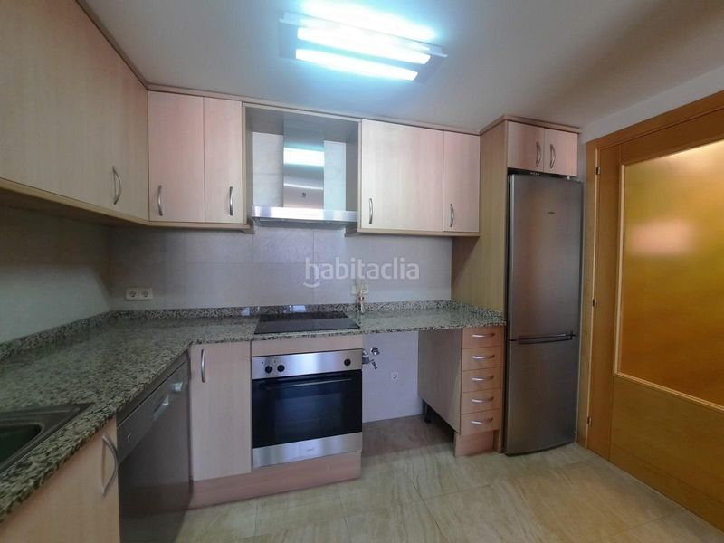 Foto 582ed3e5-819c-455b-b0e8-d01a0e6c665f. Àtic amb calefacció aparcament a Deltebre