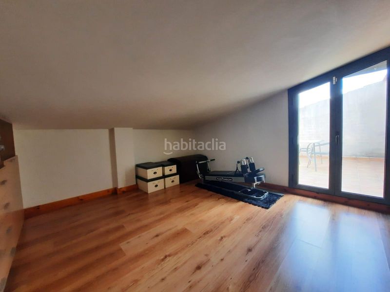 Foto c3bbc668-a7fb-445d-bc91-24b8c12ffb28. Àtic amb aparcament a Deltebre