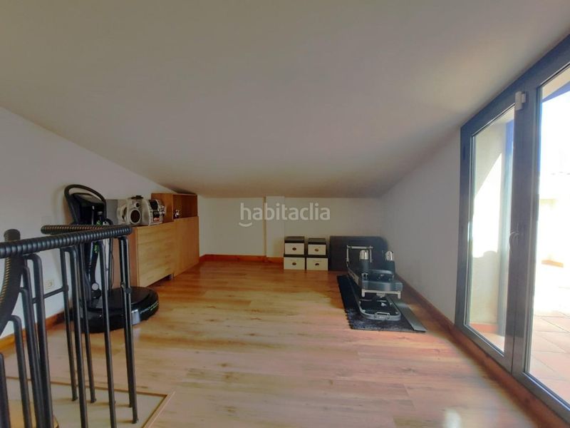 Foto e789c80c-1c2d-486b-a539-400bd01ad2ab. Àtic amb calefacció aparcament a Deltebre