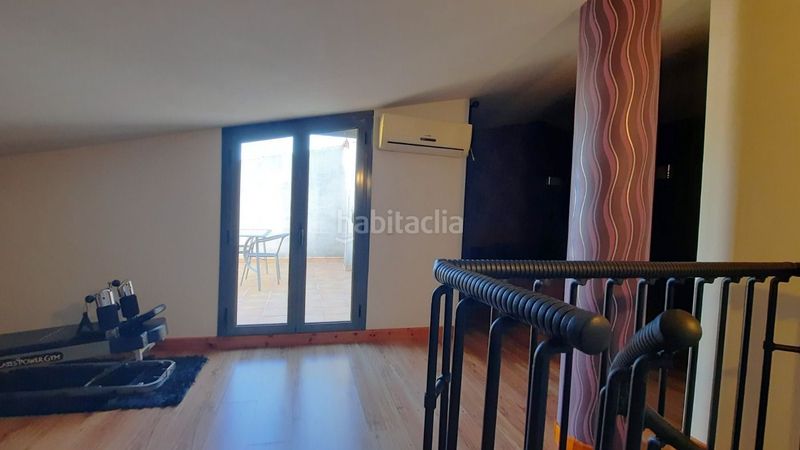 Foto f0c02b2e-c936-42ae-8bf8-f284bf49ca1a. Àtic amb calefacció aparcament a Deltebre