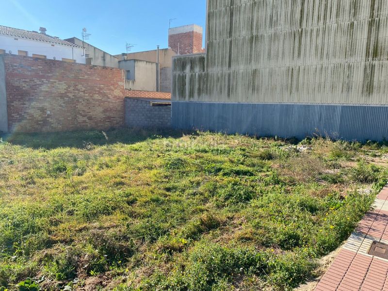 Foto 2f94bc08-c1f5-433a-89c5-4ebc9f49d165. Terreny residencial a Aldea (L´)