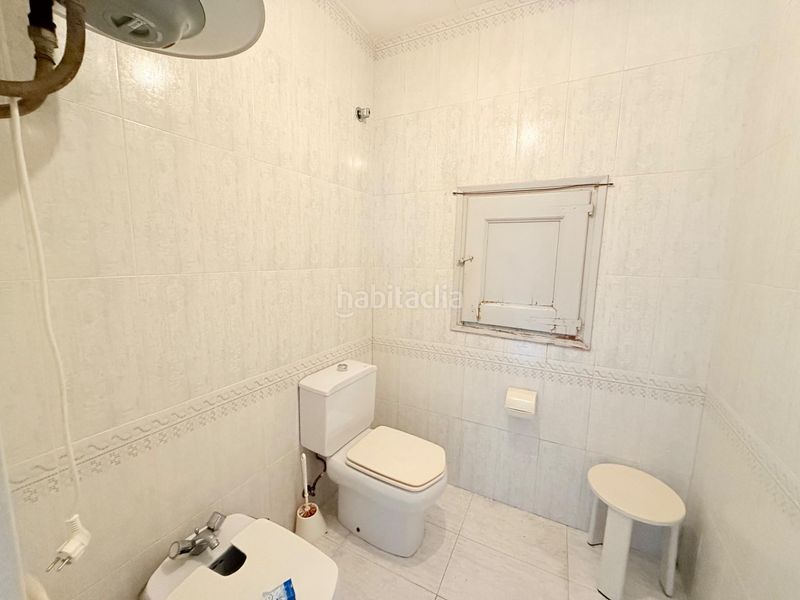 Foto 417c4dac-2abe-4410-b29e-882bd9003b1f. Casa amb calefacció aparcament a Centre La Ràpita