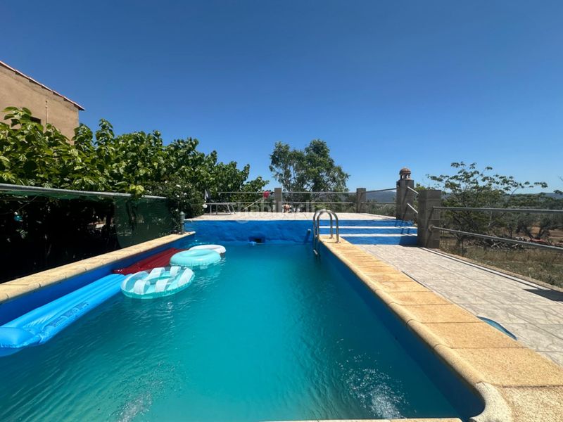 Foto 4fe622c8-e31b-4cf4-adca-f493b314480b. Casale con riscaldamento piscina in Aldover