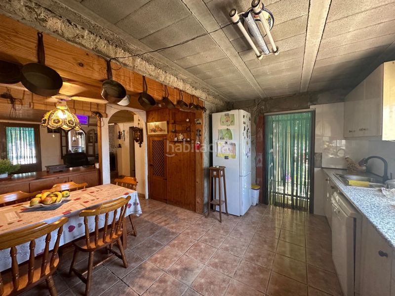 Foto b604e7cd-7652-4110-b340-a0a83531467c. Casale con riscaldamento piscina in Aldover