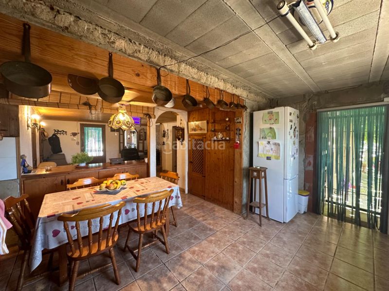 Foto e4c8dcdc-1ca4-4583-a07b-89f576b81852. Casale con riscaldamento piscina in Aldover