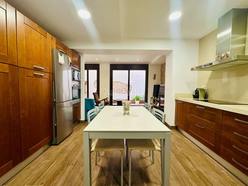 Foto b50b145d-66f2-4a2e-ab7e-a95485e753b3. Casa amb calefacció aparcament a Alcanar