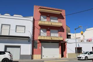 Appartement à Sant Jaume d´Enveja. Sant jaume denveja piso de 110m2, con licencia turística!!!