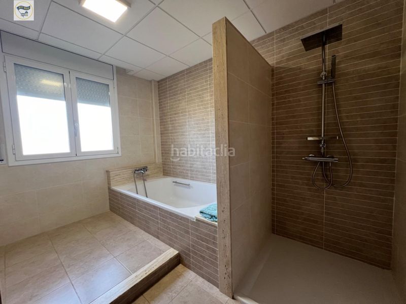 Foto 5dd6a196-7162-47c5-8349-63790e0ff32c. Xalet amb calefacció aparcament piscina a Roquetes