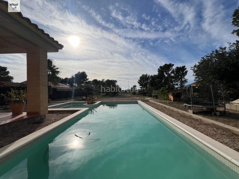 Foto 7fd0008f-d498-43e7-a882-3bb373ad5bd0. Xalet amb calefacció aparcament piscina a Roquetes
