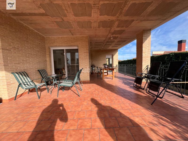 Foto b8a17768-d632-420e-b623-cd4df56c55ce. Xalet amb calefacció aparcament piscina a Roquetes