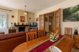 Casa a Nord. Macnifica casa la torreta 4 habitaciones