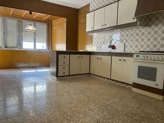 Pis a Centre. Vivienda en segunda planta de 180m2