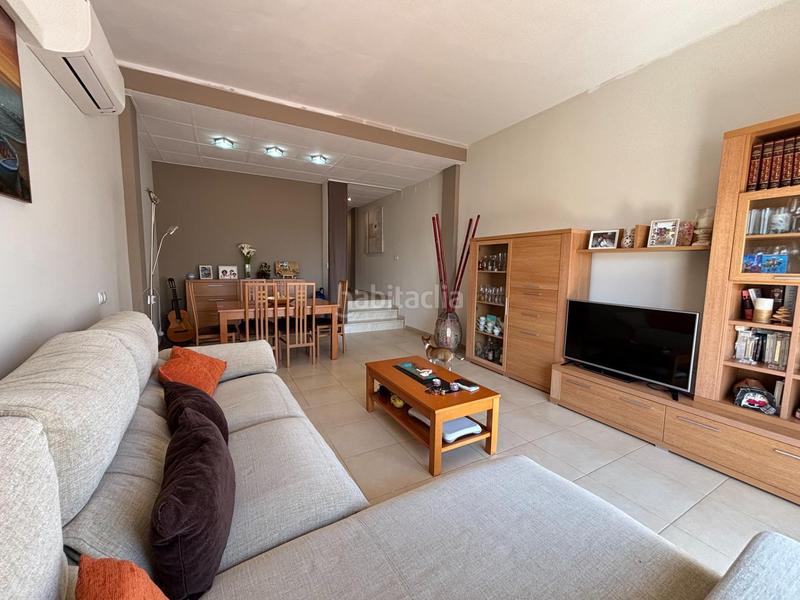 Foto efe1a22d-5536-47d1-9f26-d71dda0570c4. Semi detached house with heating parking in Nord Sant Carles de la Ràpita