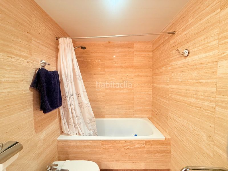 Foto c3013bac-e749-4637-9227-c1e12cd98591. Àtic amb calefacció aparcament a Nord La Ràpita