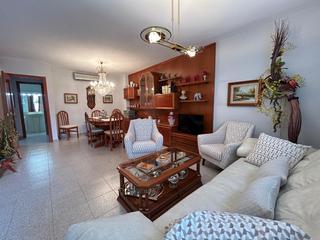 Semi detached house in Platges. Magnfico adosado de 4 habitaciones