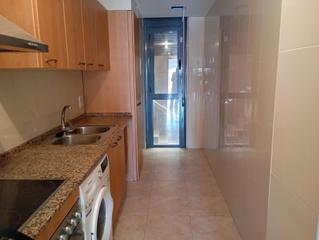 Etagenwohnung in Grau - Quintanes. Piso de 97 m2,en el centro de amposta.